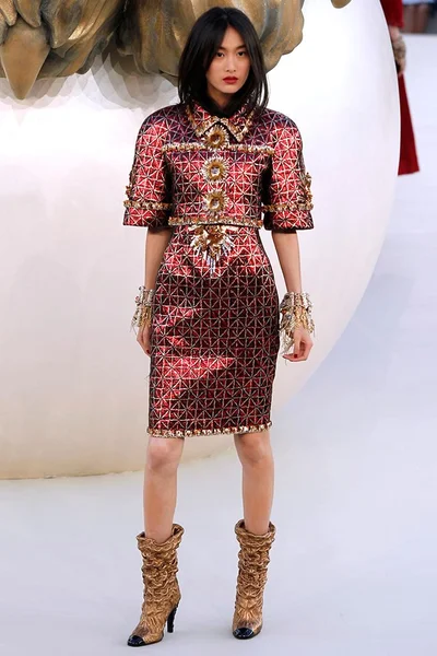 Look 39